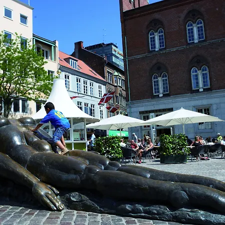 ホテル Nattergalen