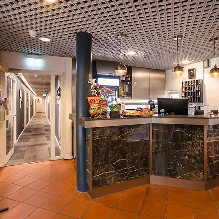 Nattergalen Hotel