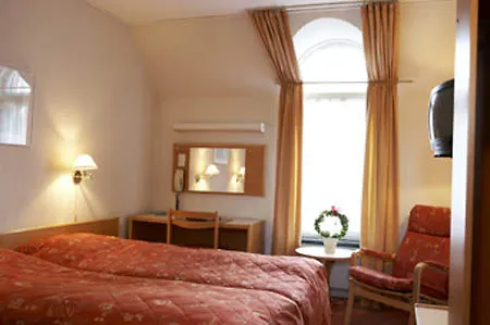 Nattergalen Hotel 3*